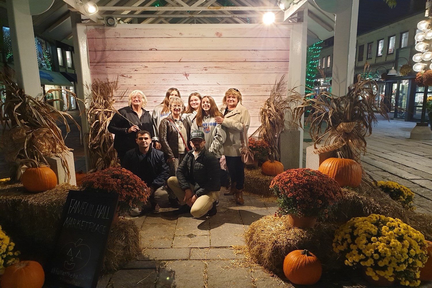 Lors de la visite de Boston dans un décor Halloween