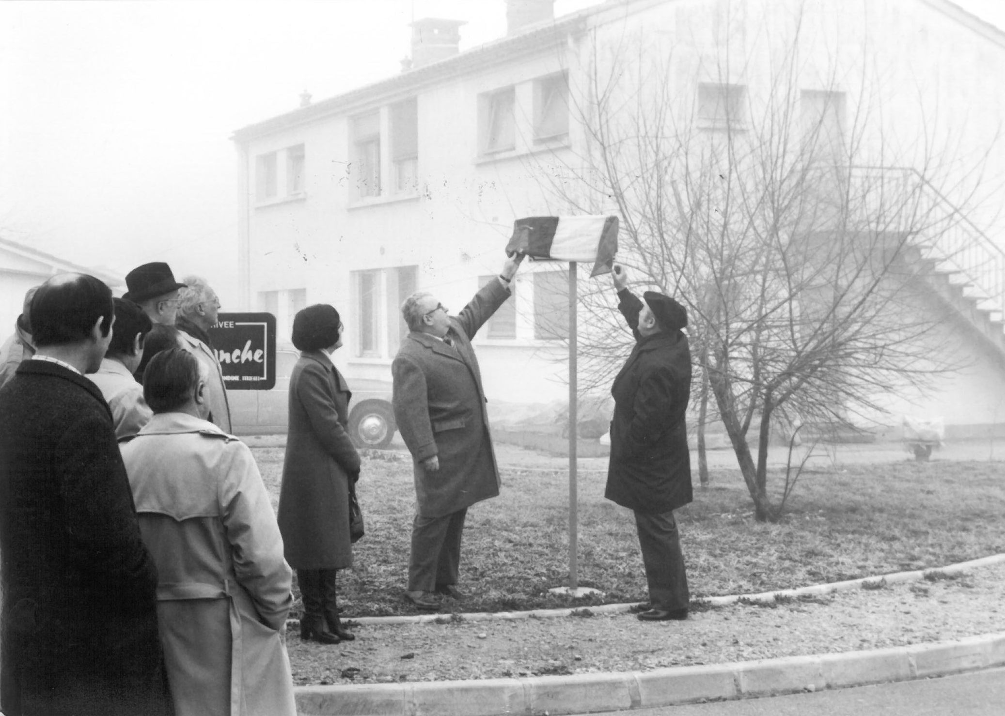 9.01.1977 inauguration rue paul hugues 