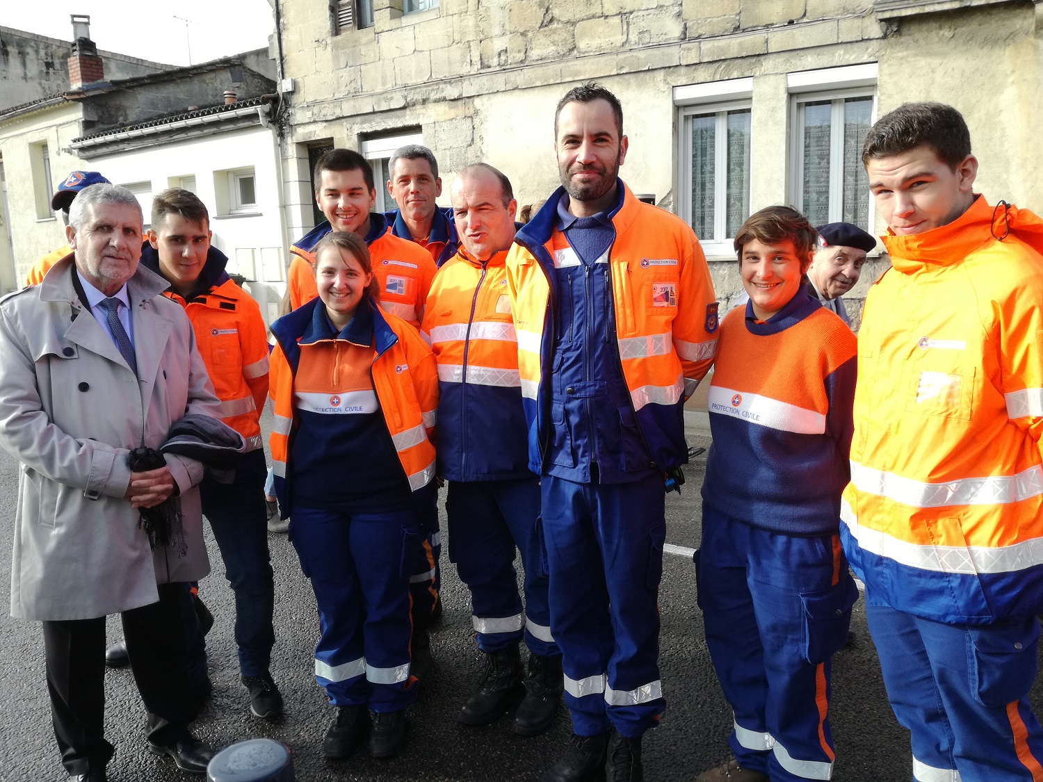une toute petite partie des bénévoles secouristes cenonnais