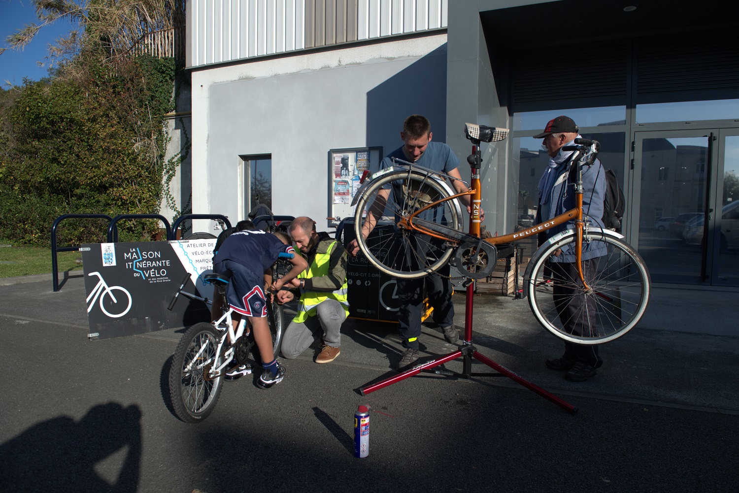 atelier participatif Espace Simone Signoret