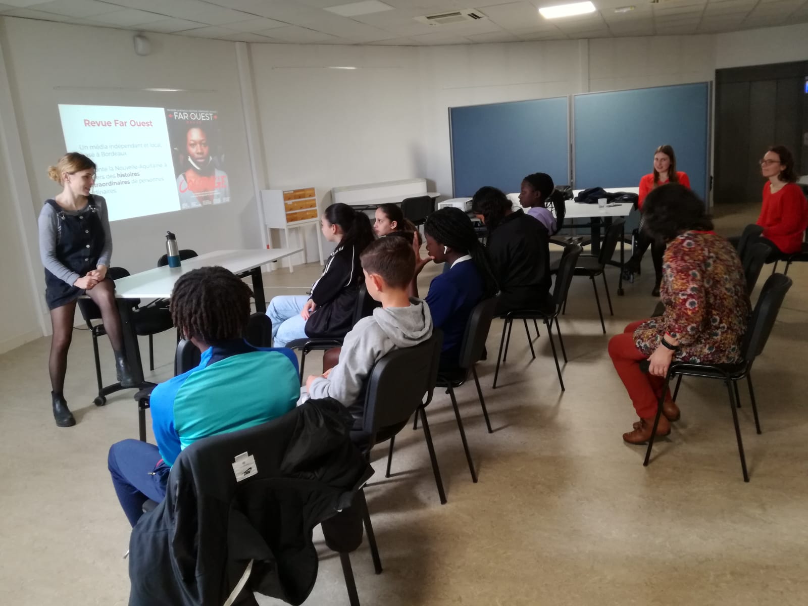 Atelier fake news avec la revue de Far Ouest