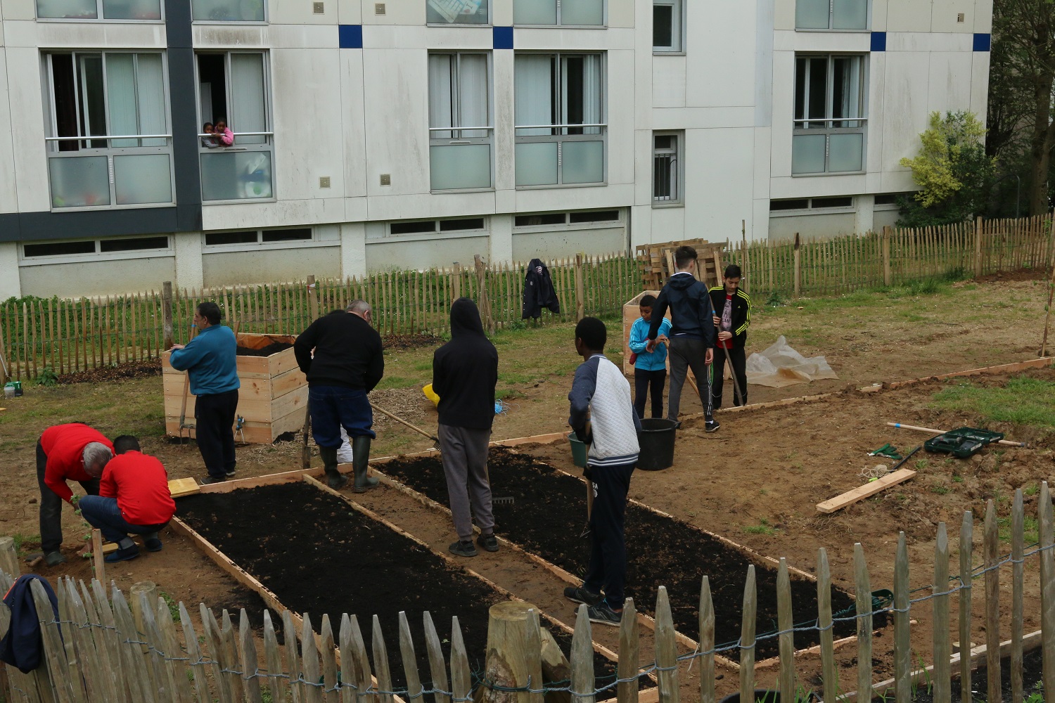 création du jardin partagé Beausite