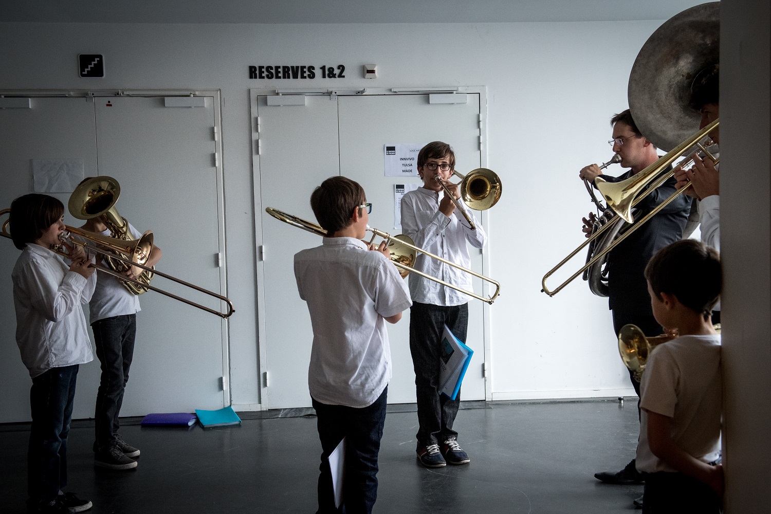 Dans les coulisses et sur la scène du Rocher de Palmer