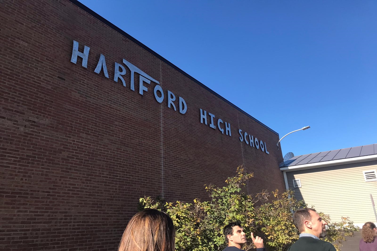 A l'entrée du HACTC