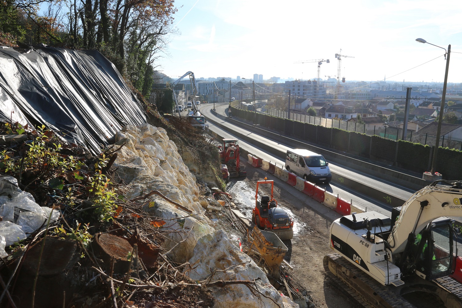 renforcement du mur de soutènement du coteau