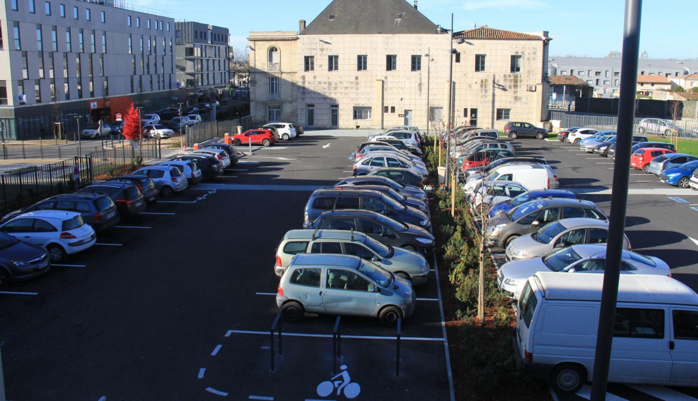 Où et comment stationner sa voiture à Cenon ?