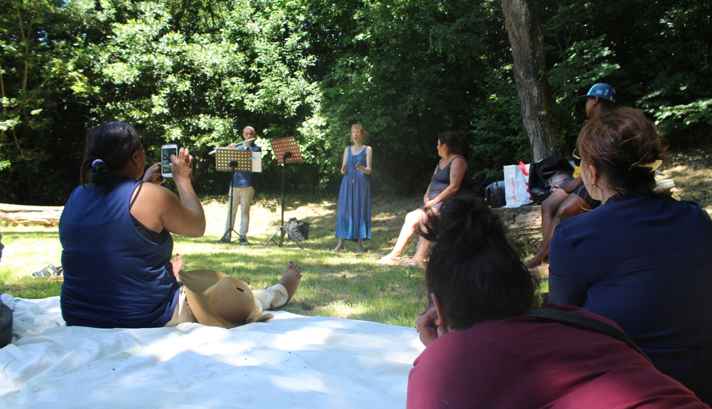 La voix de Véronique, voie de médiation culturelle et artistique