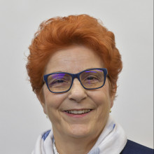 { eluAssocie.title }}