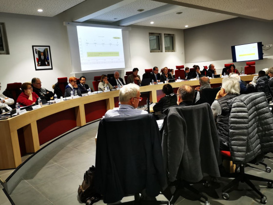 séance du conseil municipal à Cenon